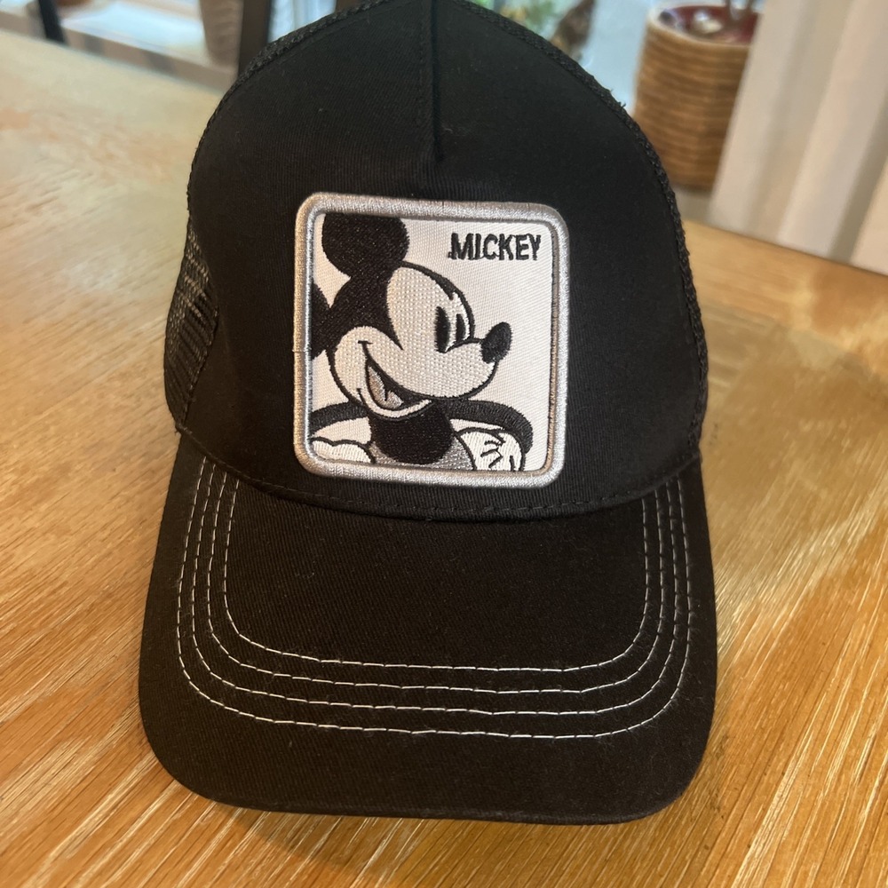 Disney Hat Cap Black Trucker Mesh Snapback Mickey Mouse Patch Adult‎ Adjustable